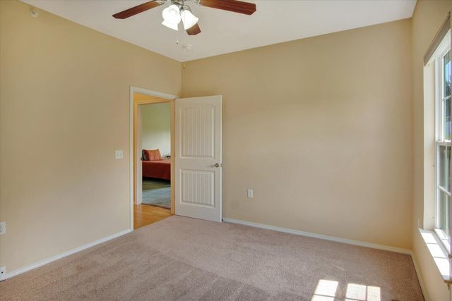 1362 N Sandy Creek Circle 4, Nixa, MO 65714