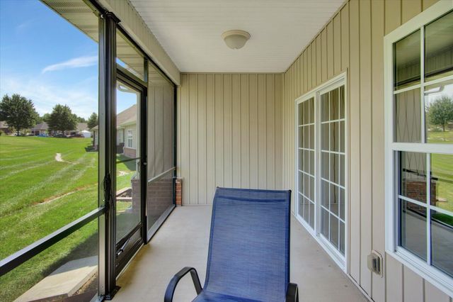 1362 N Sandy Creek Circle 4, Nixa, MO 65714