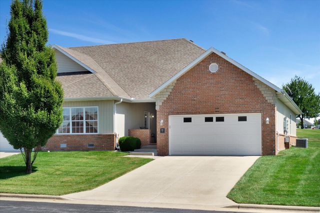 1362 N Sandy Creek Circle 4, Nixa, MO 65714