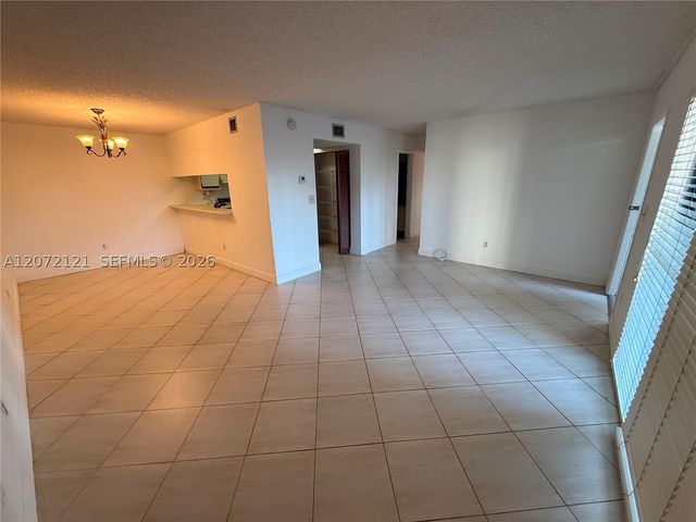 18200 Mediterranean Blvd 2201, Hialeah, FL 33015