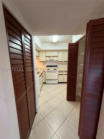 18200 Mediterranean Blvd 2201, Hialeah, FL 33015