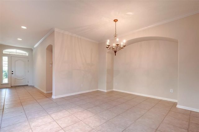 34 N Longsford Circle, The Woodlands, TX 77382