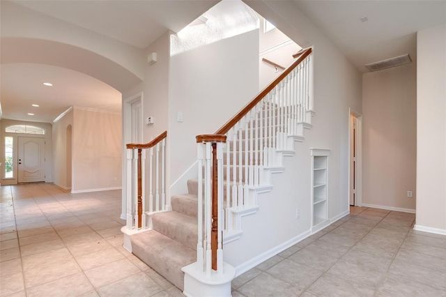 34 N Longsford Circle, The Woodlands, TX 77382