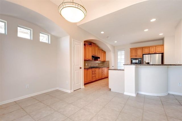 34 N Longsford Circle, The Woodlands, TX 77382