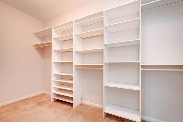 34 N Longsford Circle, The Woodlands, TX 77382