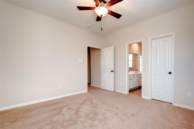 34 N Longsford Circle, The Woodlands, TX 77382