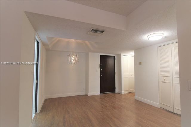 3690 Inverrary Dr 3A, Lauderhill, FL 33319