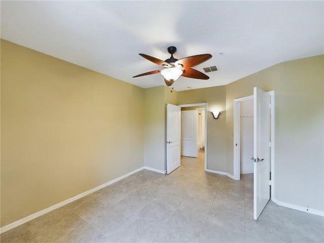 5020 Fairways Circle J205, Vero Beach, FL 32967