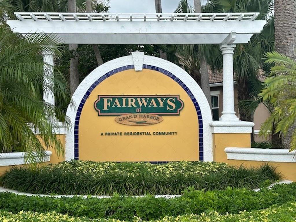 5020 Fairways Circle J205, Vero Beach, FL 32967