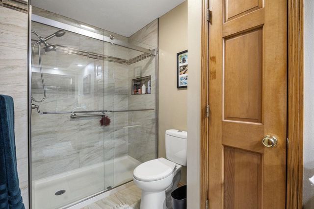 1051 N Wuthering Hills Drive, Janesville, WI 53546