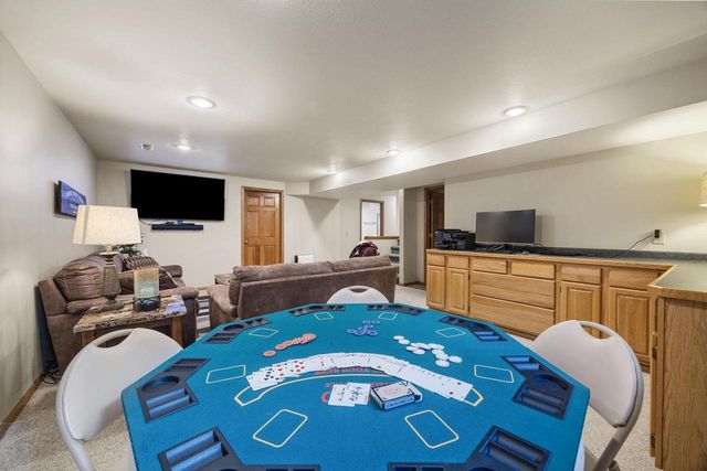 1051 N Wuthering Hills Drive, Janesville, WI 53546