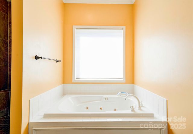 110 Columns Circle, Shelby, NC 28150