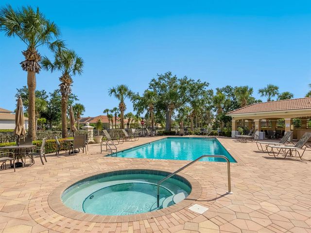 678 CRANE PRAIRIE WAY, Osprey, FL 34229