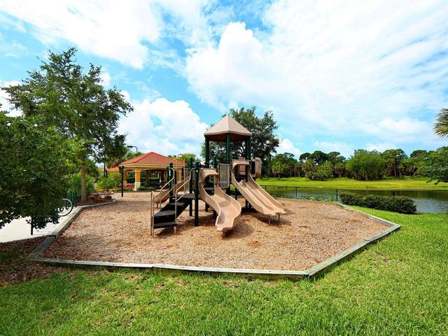 678 CRANE PRAIRIE WAY, Osprey, FL 34229