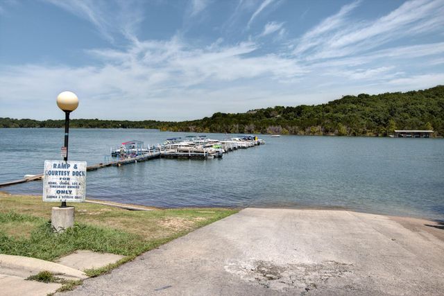 680 Emerald Pointe Drive, 6, Hollister, MO 65672