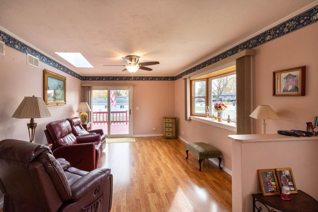 2019 Gilboa Avenue, Zion, IL 60099