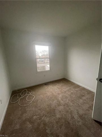 867 Spence CIR, Virginia Beach, VA 23462