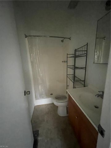 867 Spence CIR, Virginia Beach, VA 23462