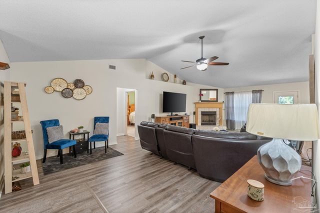 7036 Rampart Way, Pensacola, FL 32505