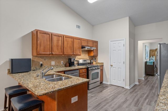 7036 Rampart Way, Pensacola, FL 32505