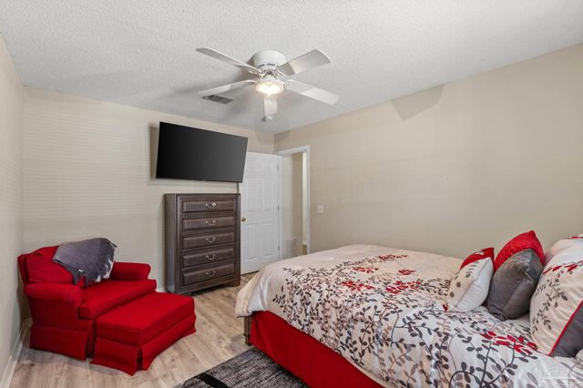 7036 Rampart Way, Pensacola, FL 32505