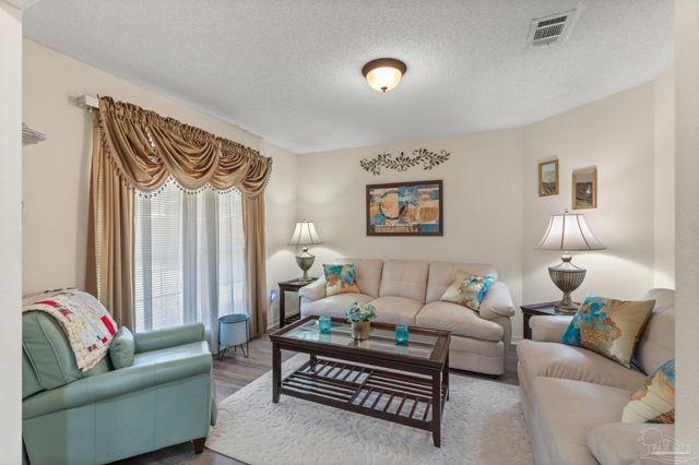 7036 Rampart Way, Pensacola, FL 32505