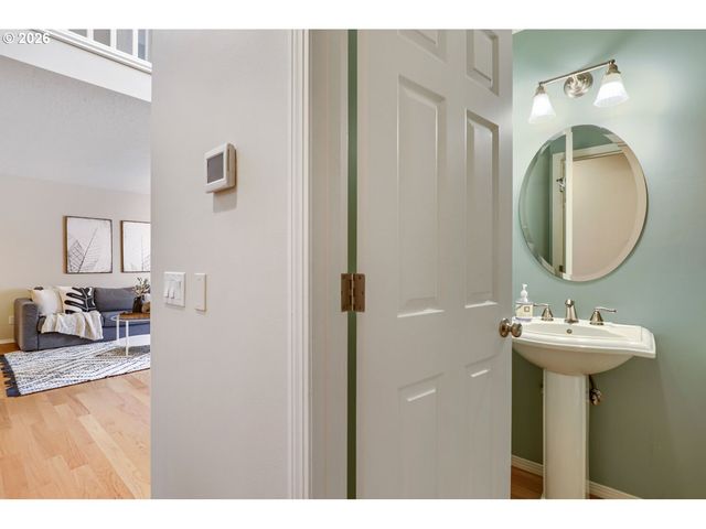 13876 PROVINCIAL HILL Dr, Lake Oswego, OR 97035