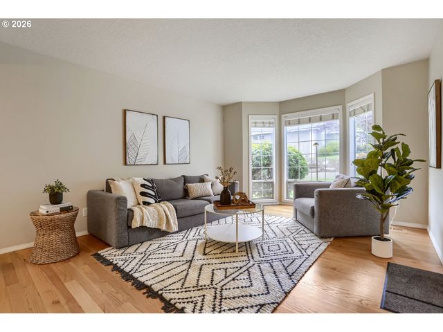 13876 PROVINCIAL HILL Dr, Lake Oswego, OR 97035