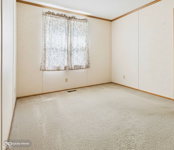 4695 E 100 S, Anderson, IN 46017