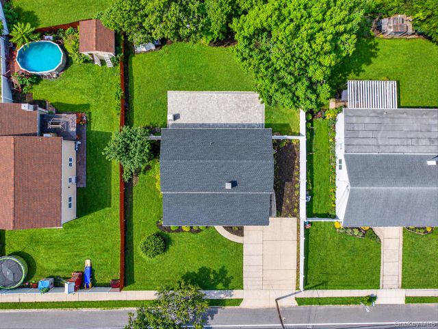 118 Boyle Road, Selden, NY 11784