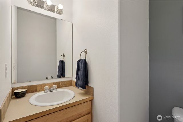 6520 127th Street Ct E, Puyallup, WA 98373