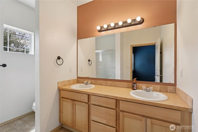 6520 127th Street Ct E, Puyallup, WA 98373