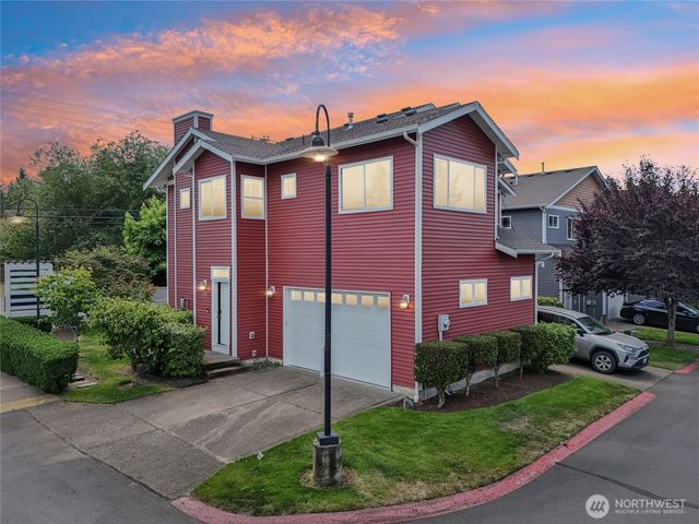 6520 127th Street Ct E, Puyallup, WA 98373