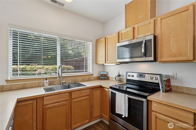 6520 127th Street Ct E, Puyallup, WA 98373