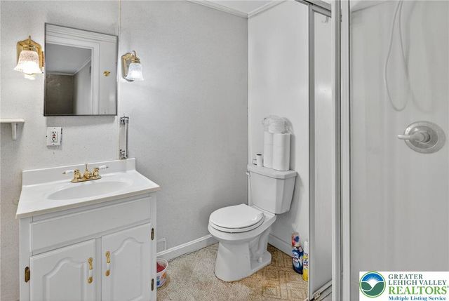36 East Penn Lane, Whitehall Twp, PA 18052