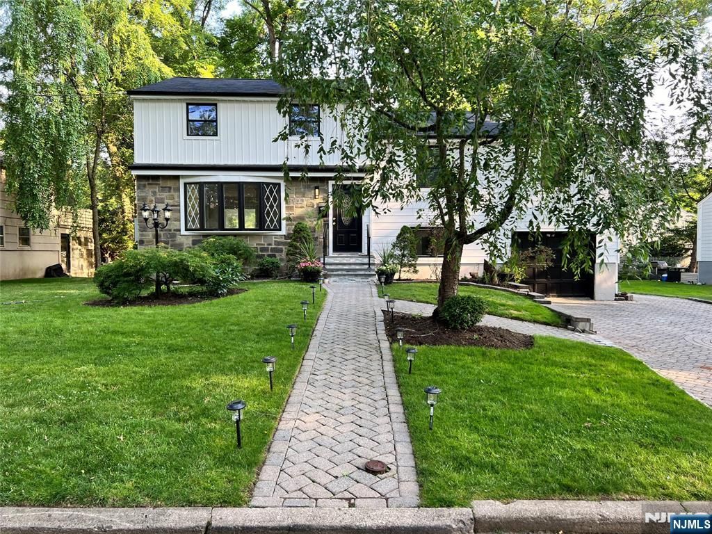 392 Marlboro Road, Englewood, NJ 07631