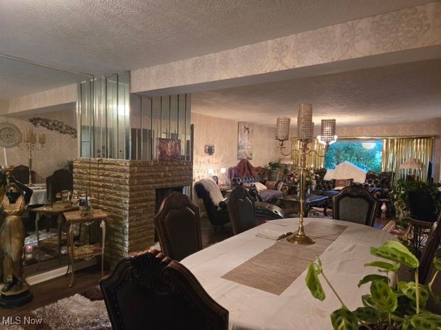 2186 mount vernon Boulevard, East Cleveland, OH 44112