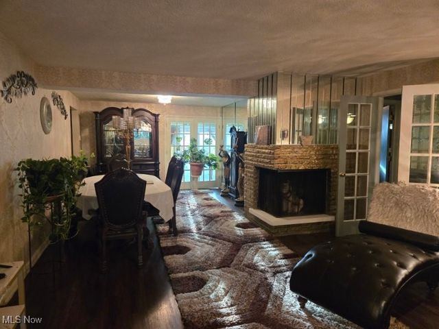 2186 mount vernon Boulevard, East Cleveland, OH 44112