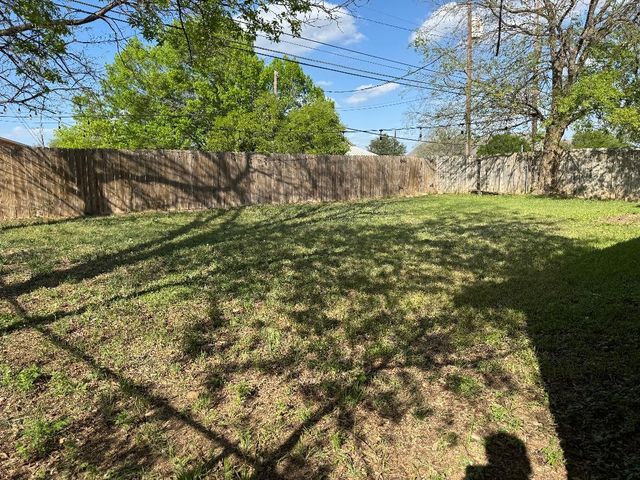 102 Skyloop DR, Austin, TX 78745