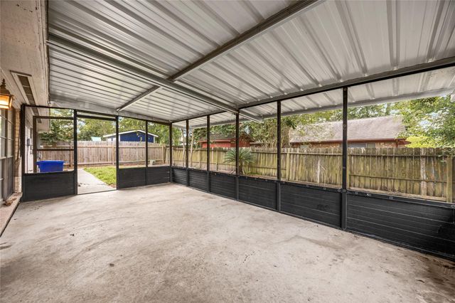 6602 Fallengate Drive, Spring, TX 77373