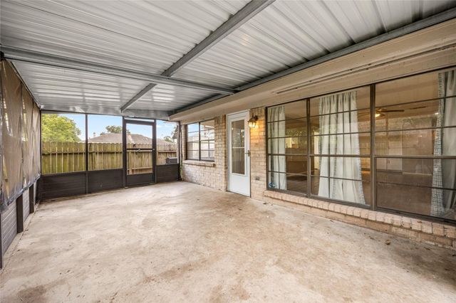 6602 Fallengate Drive, Spring, TX 77373