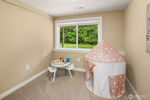 13620 233rd Way SE, Issaquah, WA 98027