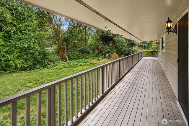 13620 233rd Way SE, Issaquah, WA 98027