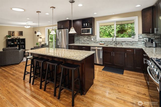 13620 233rd Way SE, Issaquah, WA 98027