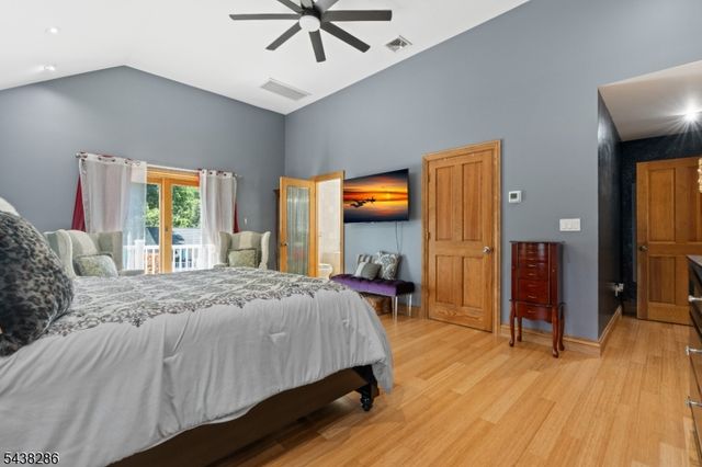 15 Kuiken Ct, Wayne Twp., NJ 07470