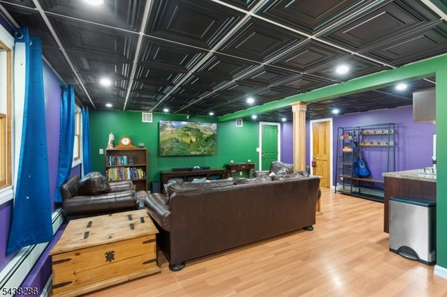 15 Kuiken Ct, Wayne Twp., NJ 07470