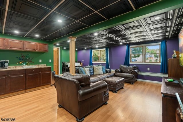 15 Kuiken Ct, Wayne Twp., NJ 07470