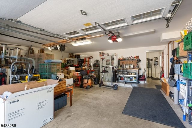 15 Kuiken Ct, Wayne Twp., NJ 07470