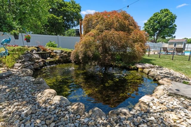 15 Kuiken Ct, Wayne Twp., NJ 07470