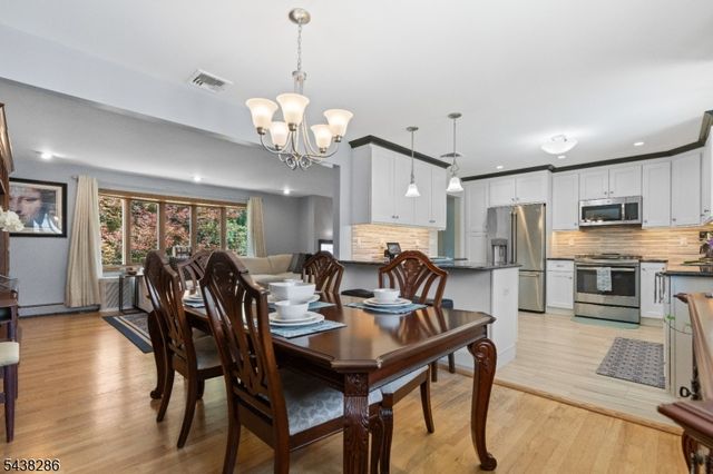 15 Kuiken Ct, Wayne Twp., NJ 07470